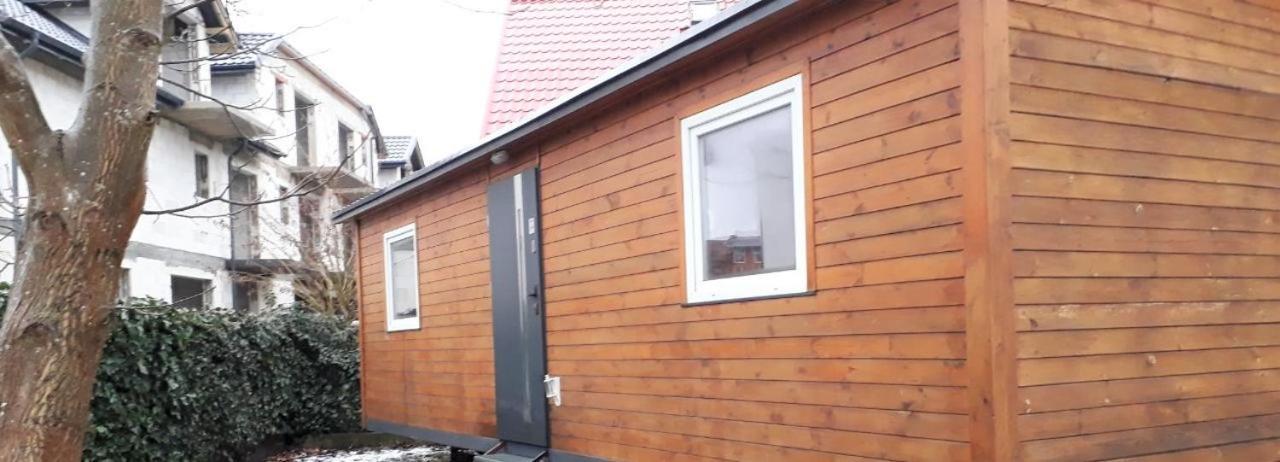 Ow Wilk - Pokoje I Domki Z Aneksami Kuchennymi, Parking, Plac Zabaw Łeba Esterno foto